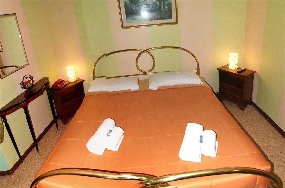 Hotel Cosmos Florencie Exteriér fotografie